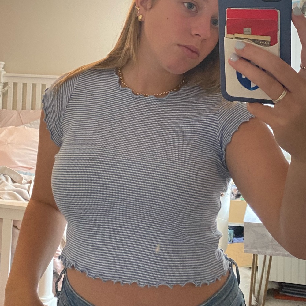 Brandy stripped lettuce edge top